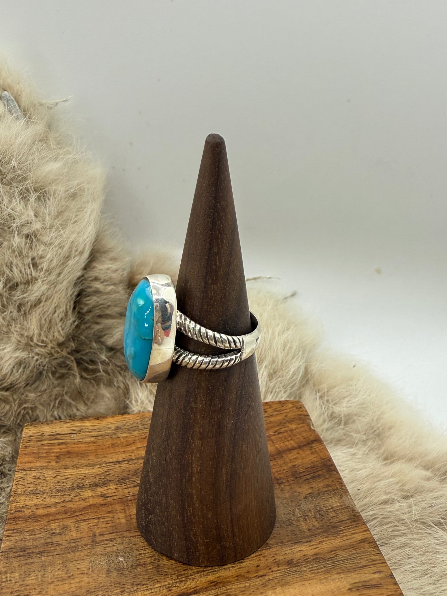 Size 6.0 Kingman Turquoise Oval Ring