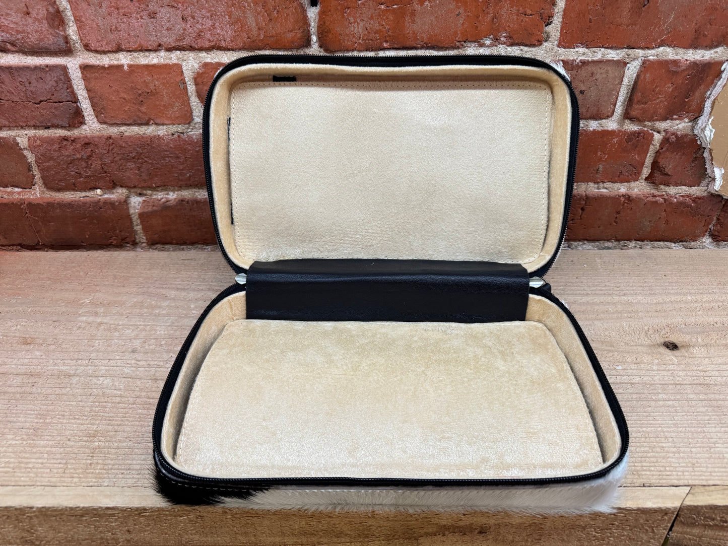 Black and White Checkered Painted Leather and Cowhide Necklace Holder