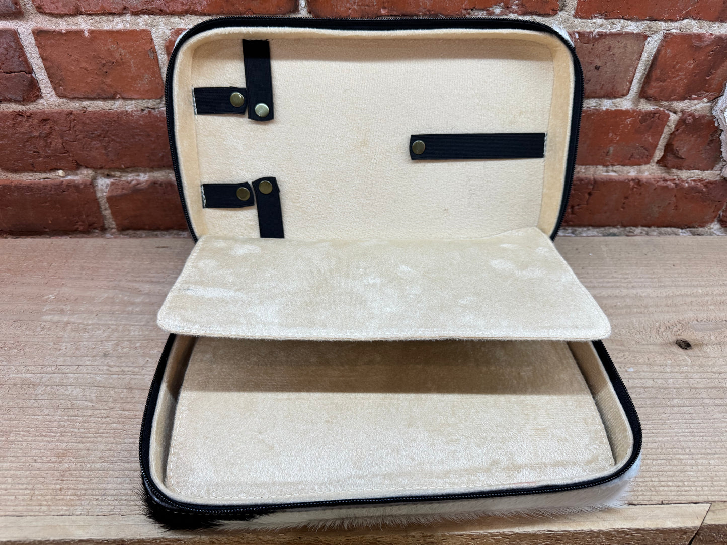 Black and White Checkered Painted Leather and Cowhide Necklace Holder