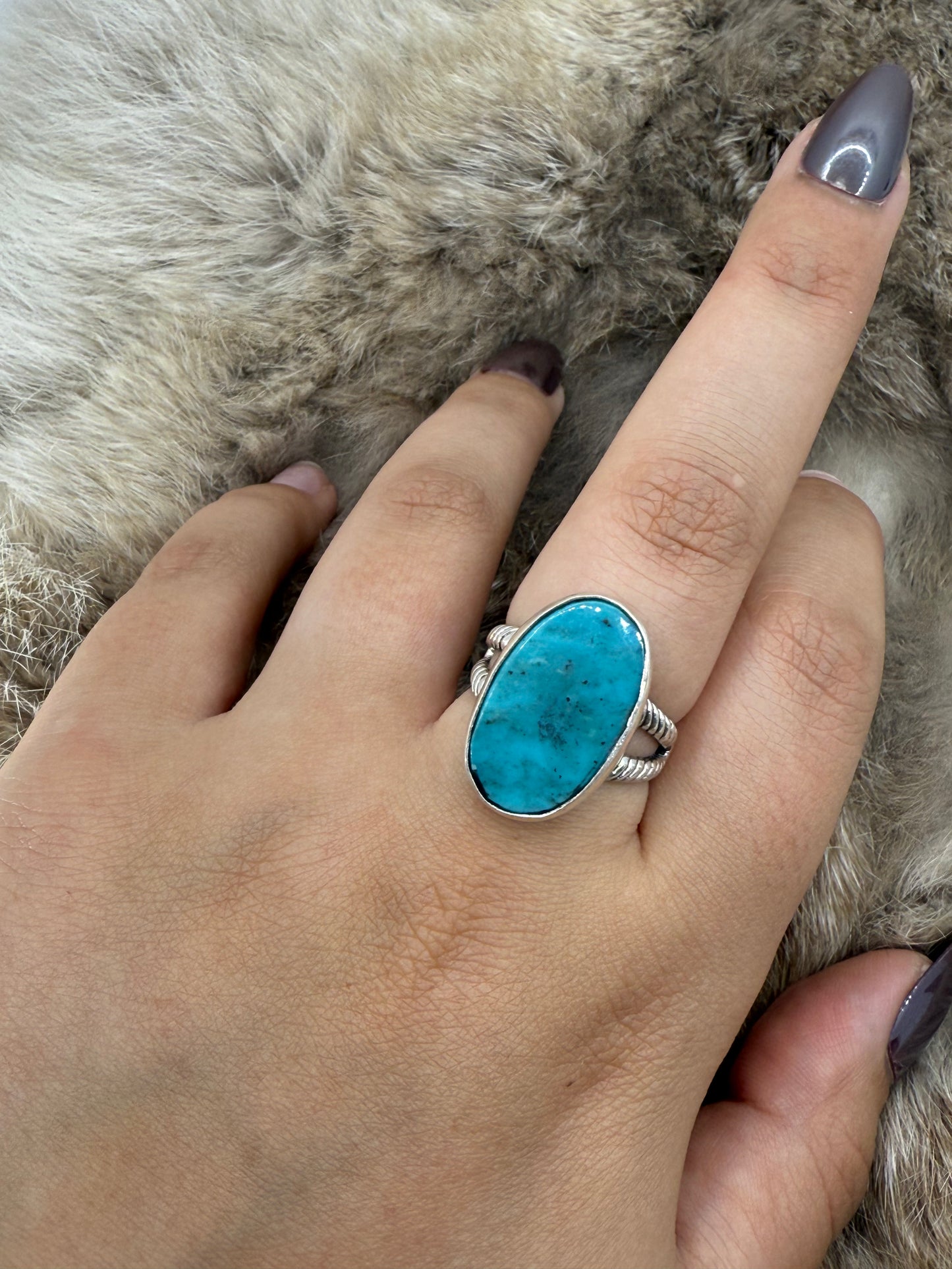 9.0 Oval Turquoise Ring