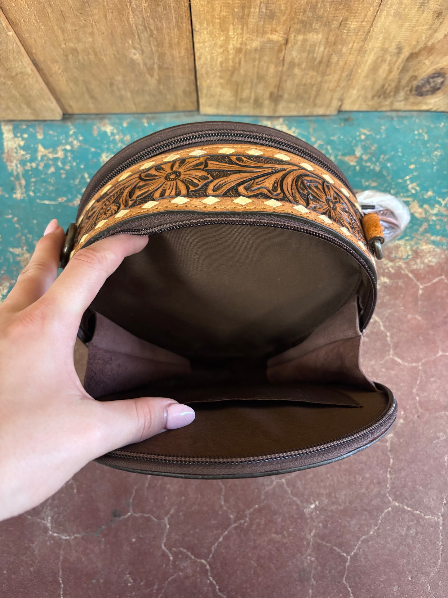 Longhorn Tooled Leather Canteen Purse