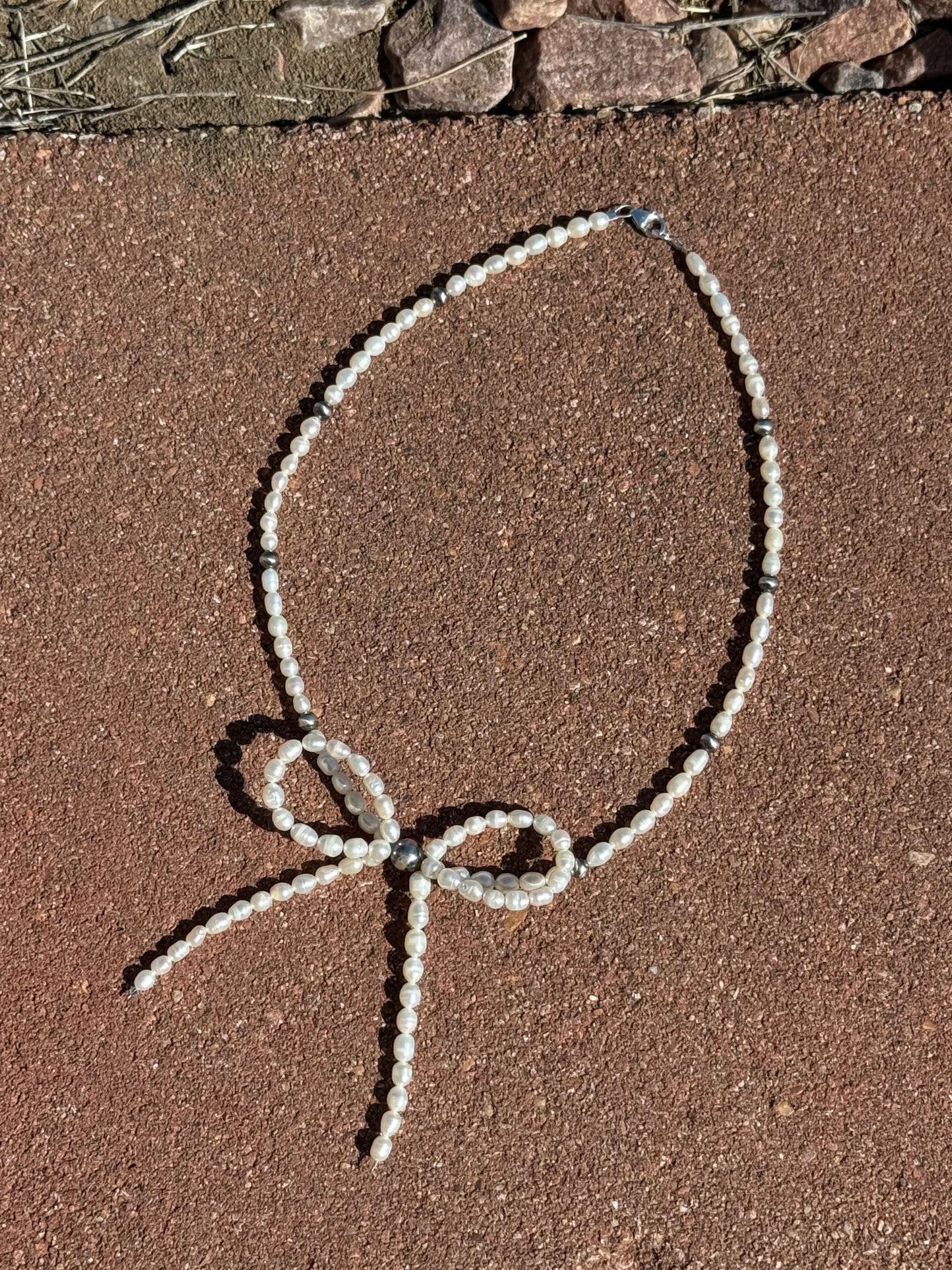 18" Fresh Water Pearl Bow Necklace