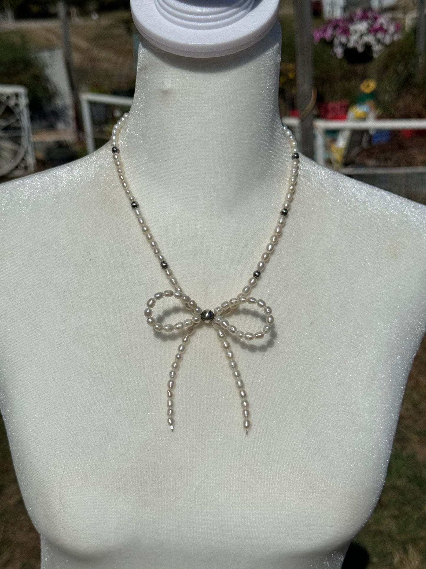 18" Fresh Water Pearl Bow Necklace