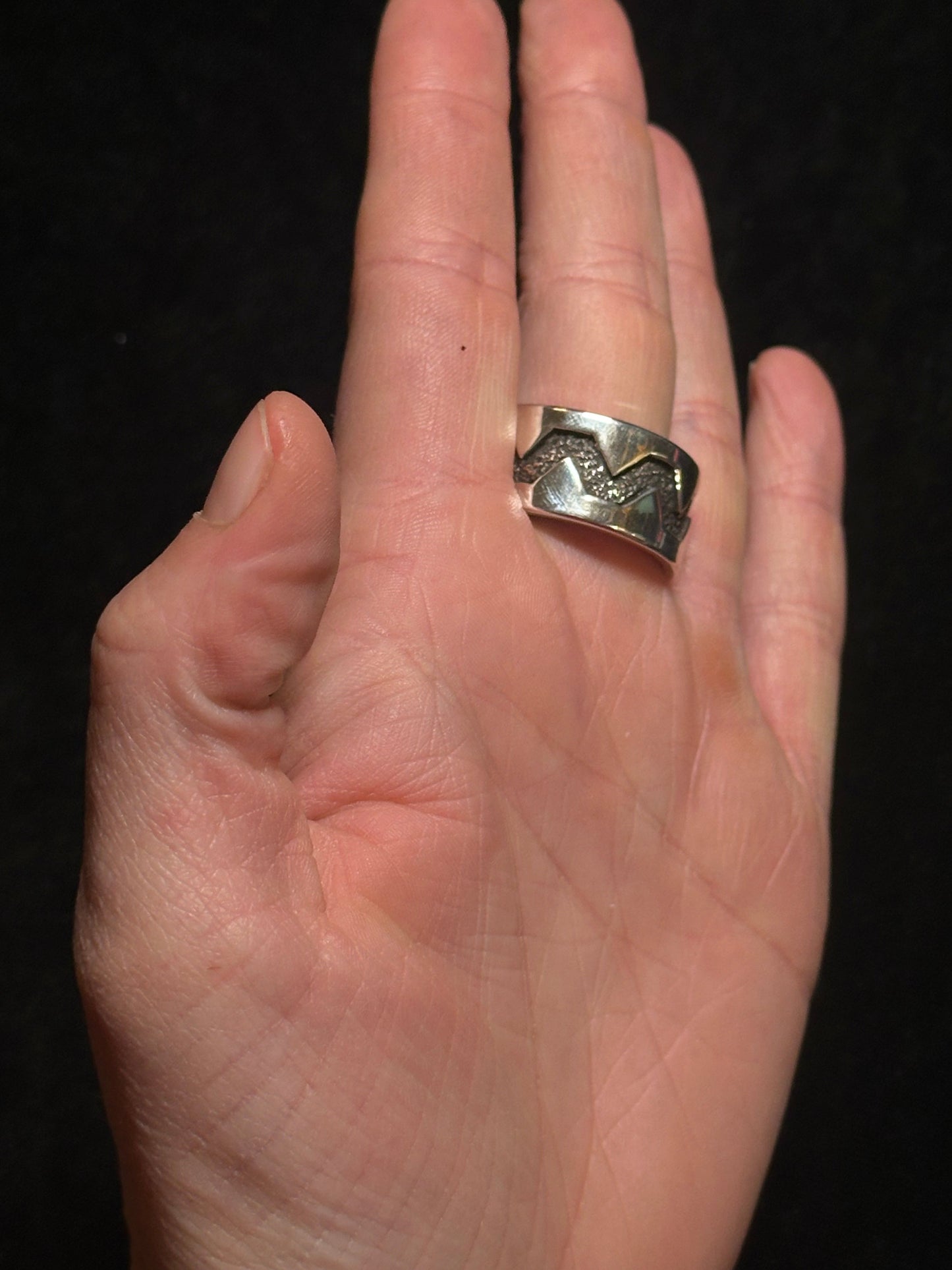 12.5 Spiny Oyster Ring by Marie Jackson, Navajo