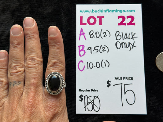 LOT 22 A 6/7 8.0 Black Onyx Ring