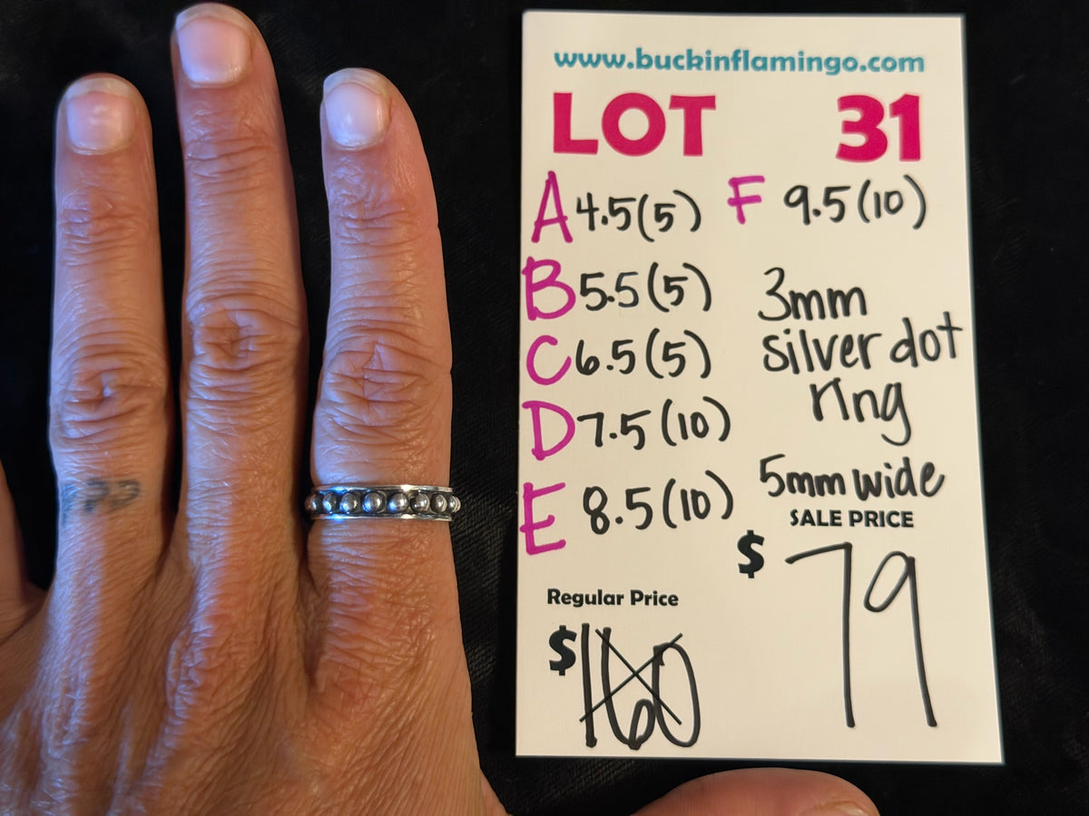 LOT 31 A 9/6 4.5 3mm Silver Dot Ring 5mm Wide