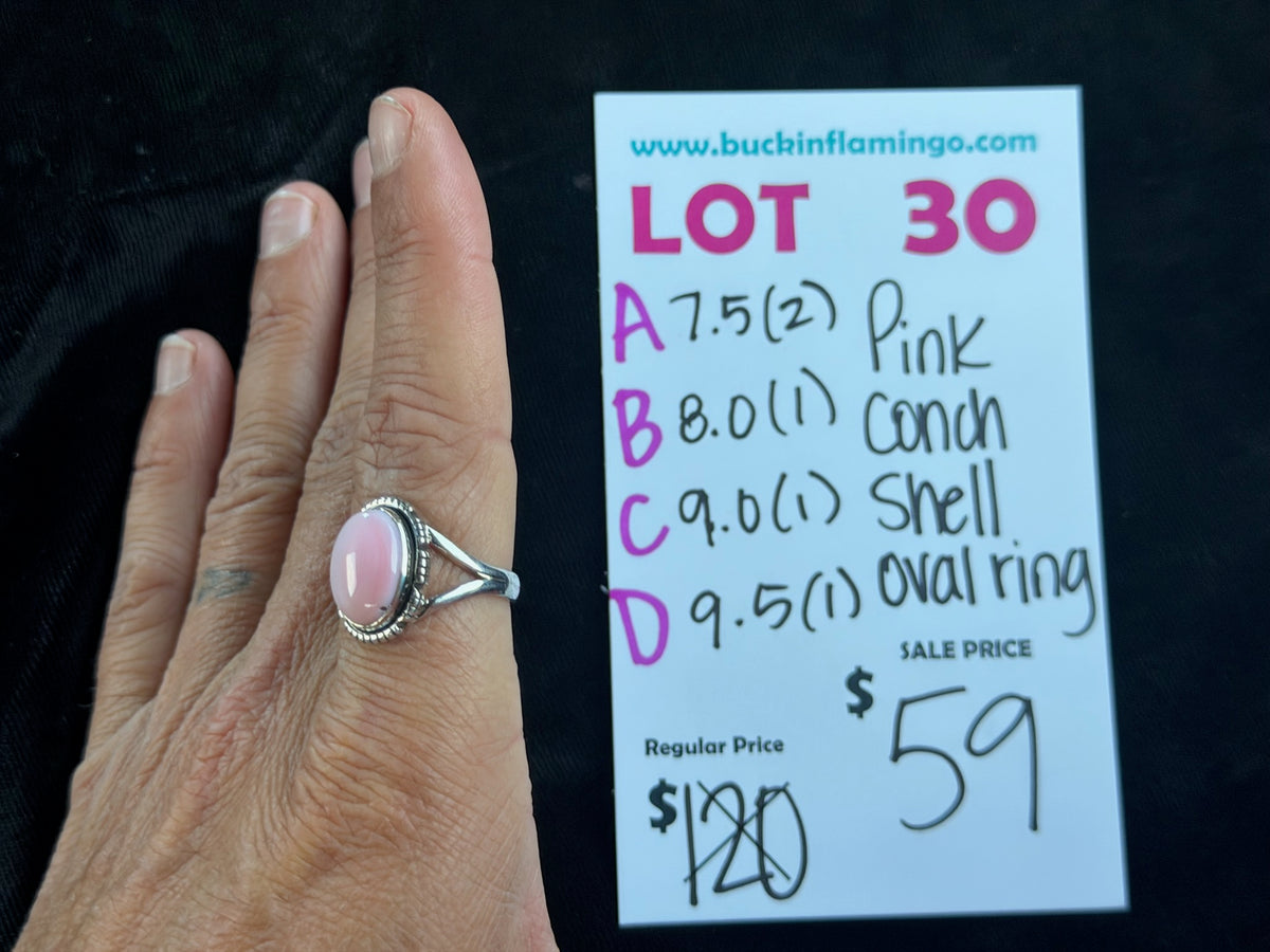 LOT 30 B 9/13 8.0 Pink Conch Shell Oval Ring