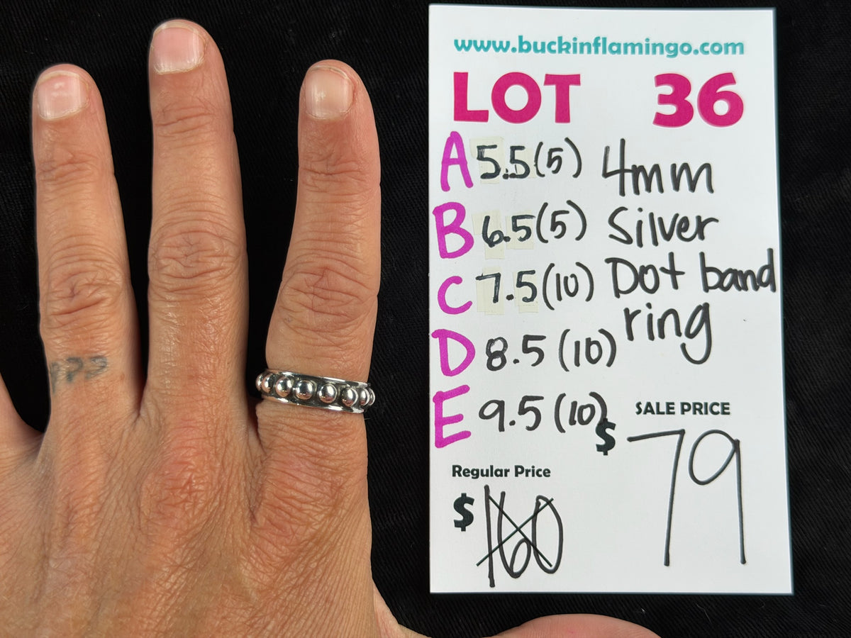LOT 36 E 9/13 9.5 4mm Silver Dot Band Ring