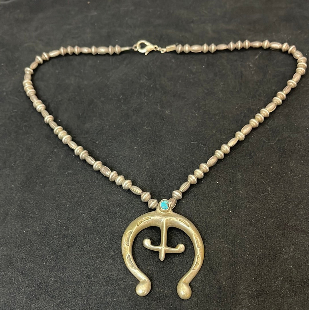 Vintage Handmade Navajo Pearls & Naja 22" Necklace