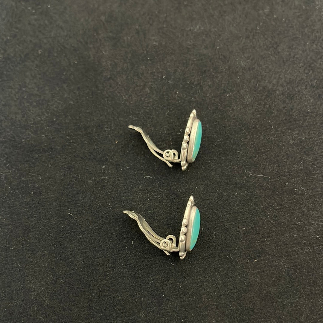 Vintage Turquoise Clip On Earrings