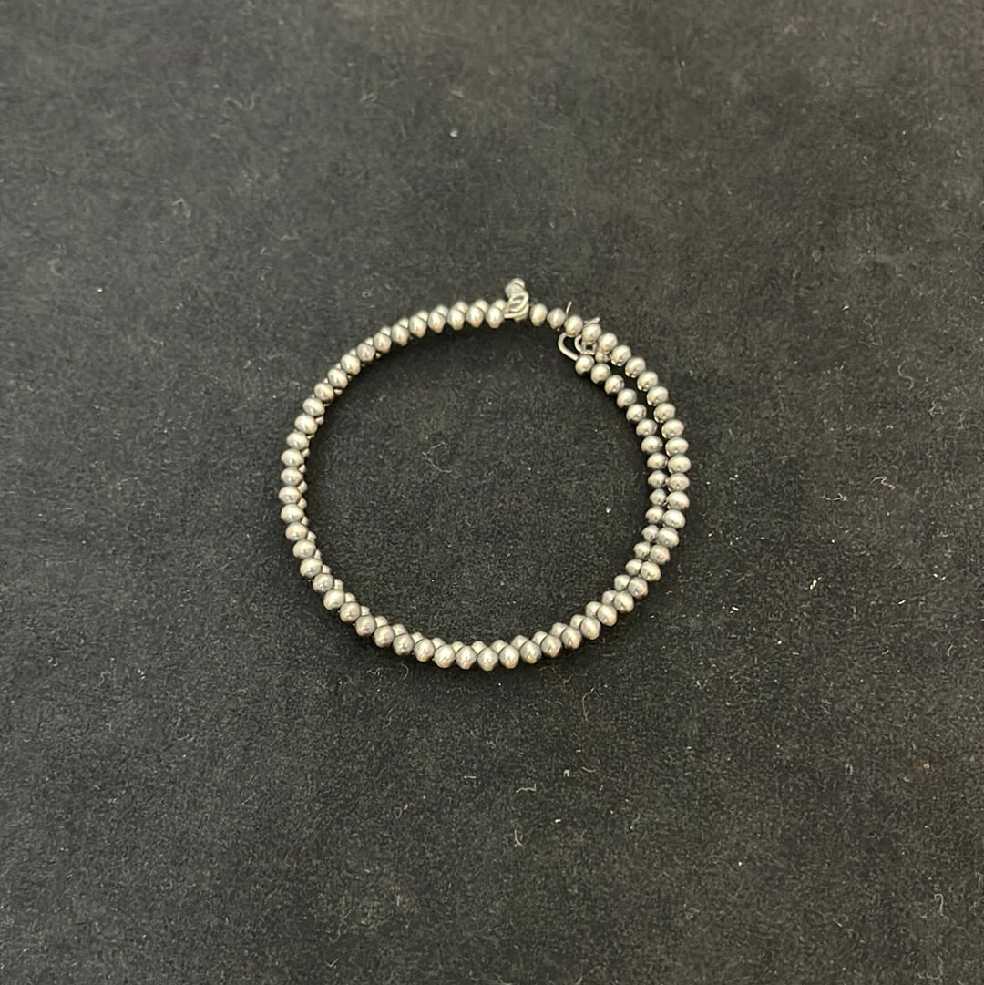 3mm Navajo Pearl Memory Wire Bracelet