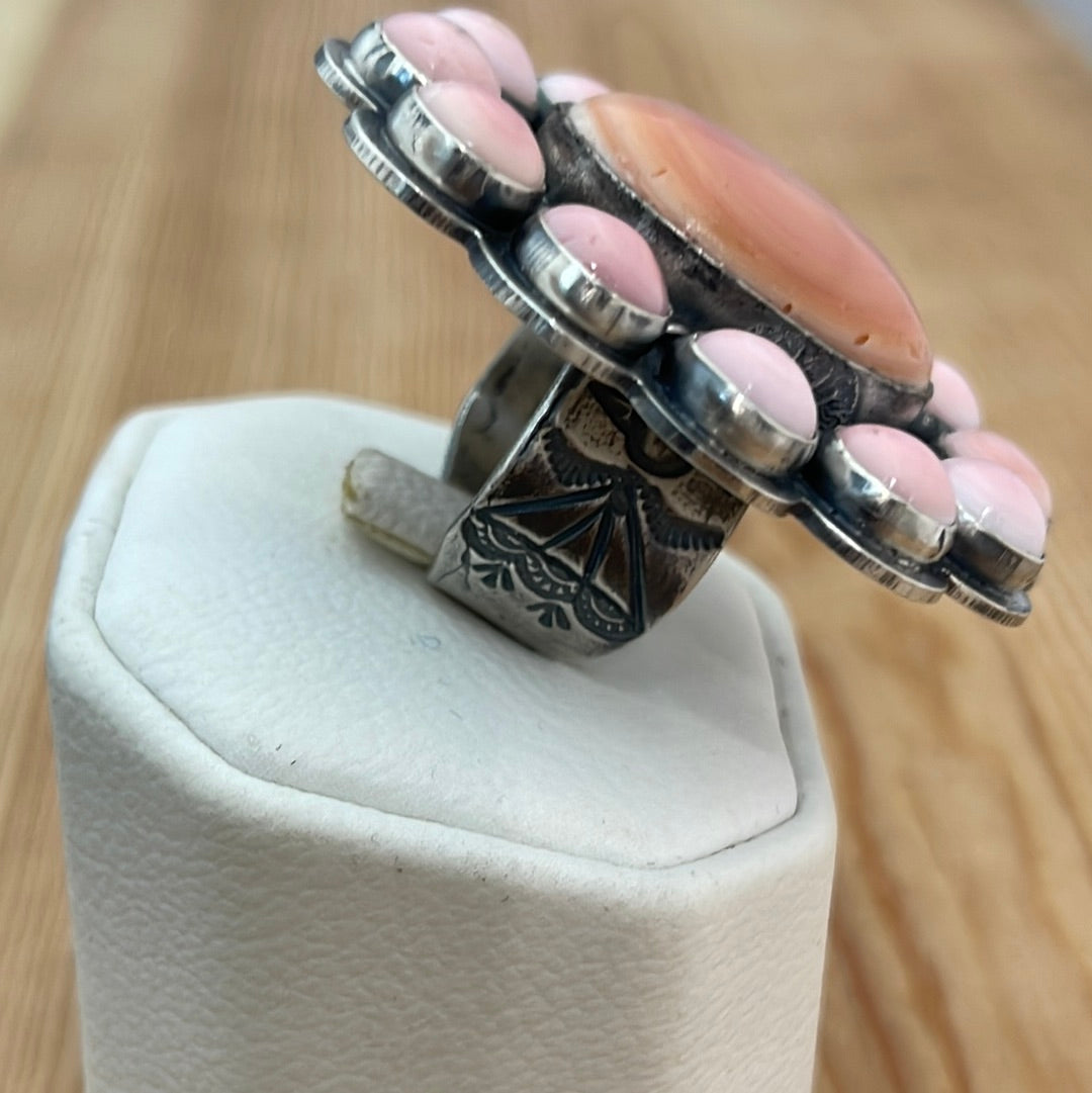 8.0 - Pink Conch Shells Cluster Ring