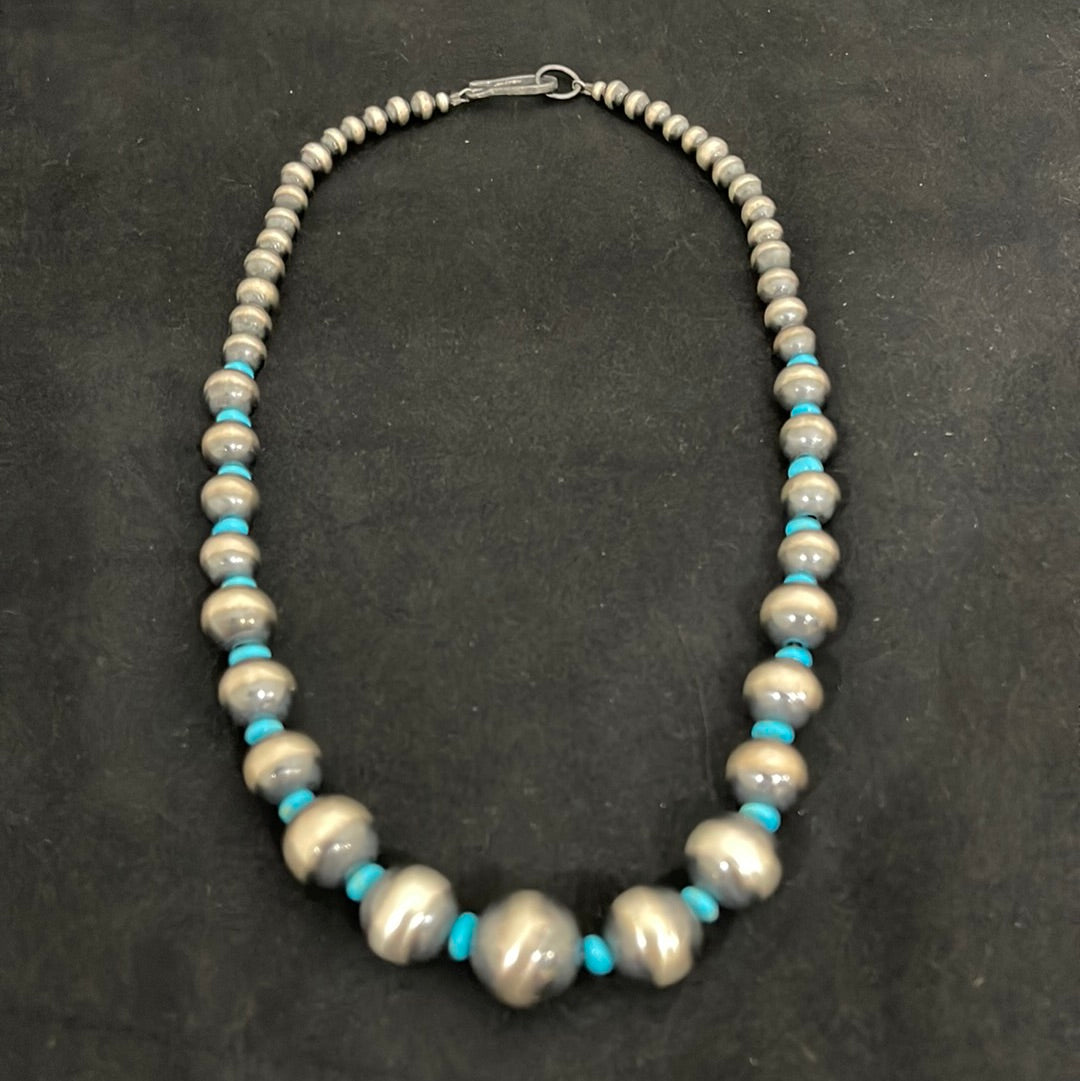 20" Graduated Navajo Pearls with Turquoise