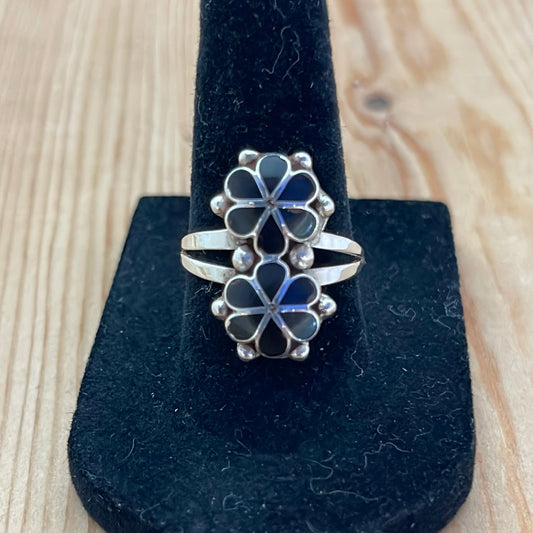 7.5 - Black Jet Double Cluster Zuni Ring