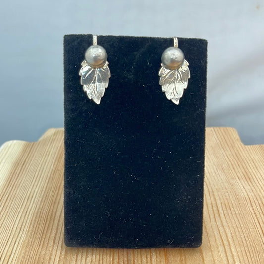 Vintage Silver Leaf Screw Back Earrings