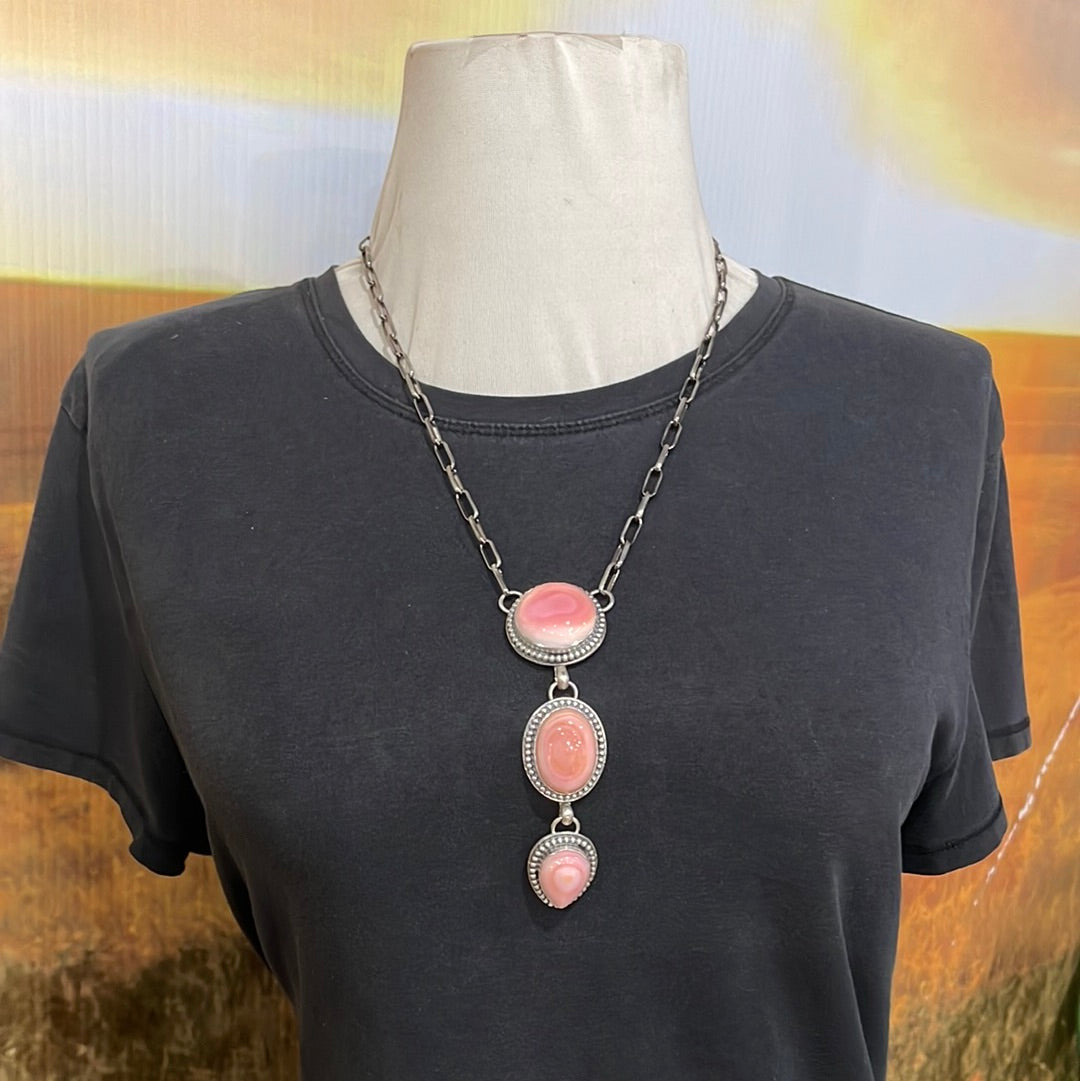Pink Conch Shell 20” Lariat Necklace