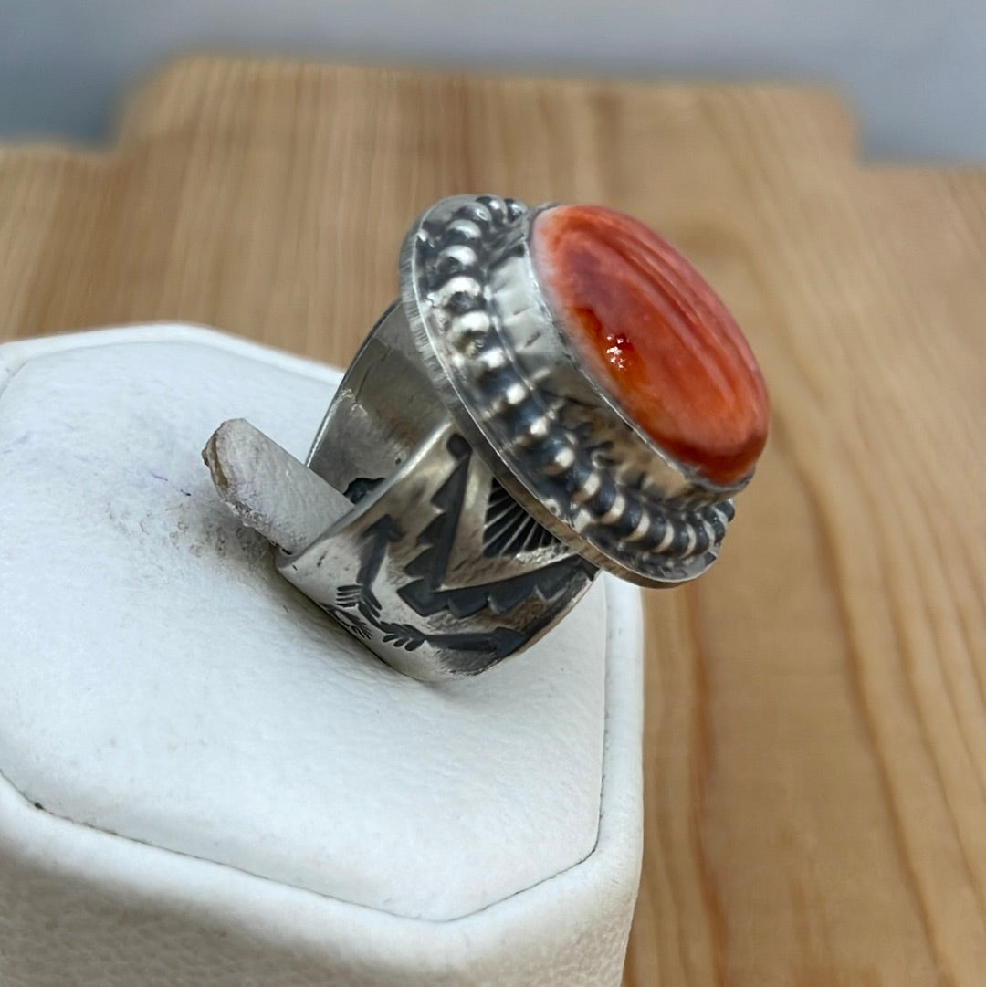 Red Spiny Oyster Shell Ring