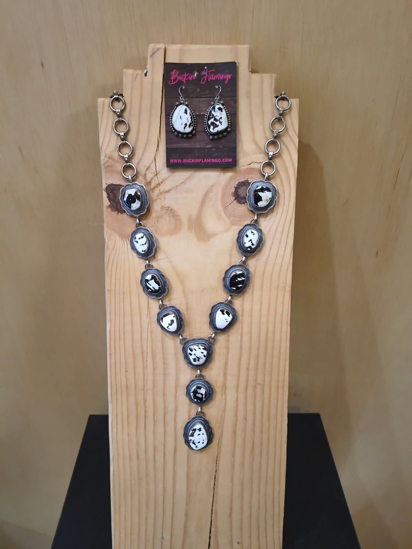 30" Magpie Shell Lariat with Earrings