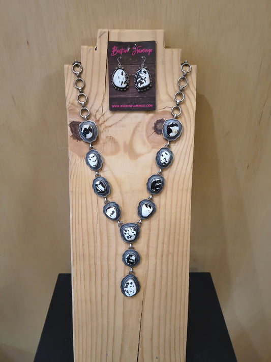 30" Magpie Shell Lariat with Earrings