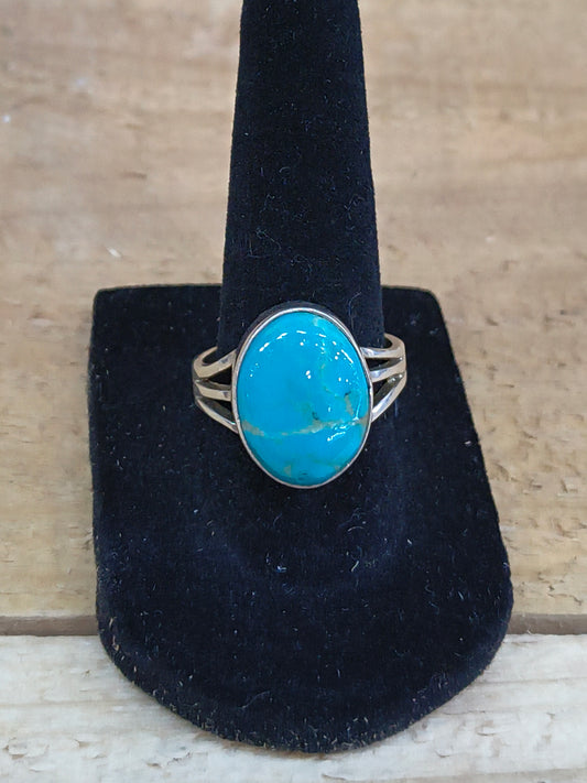 7.5 Kingman Turquoise Ring