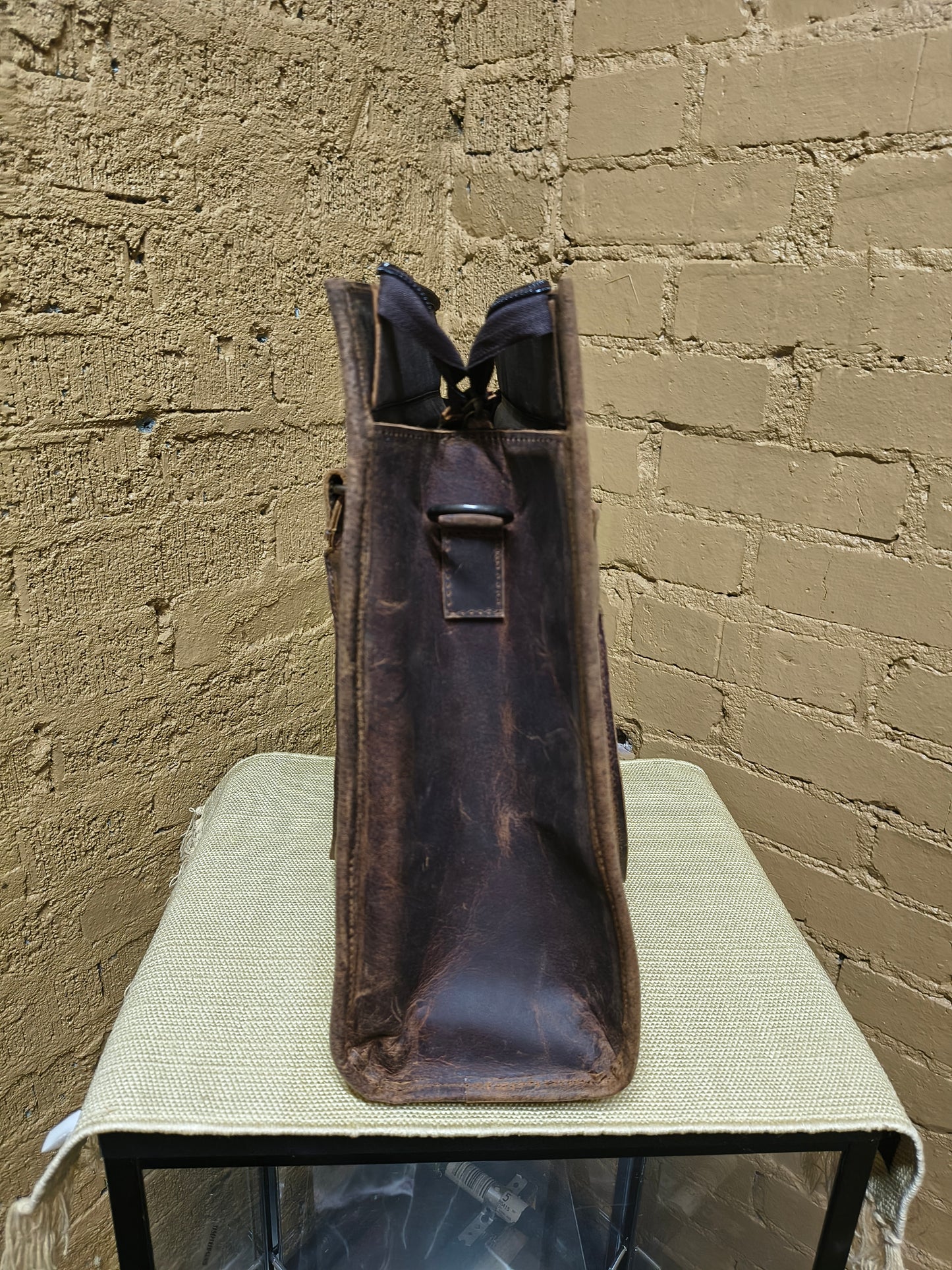 Brown Tooled Leather Large Tote Handbag w Strap