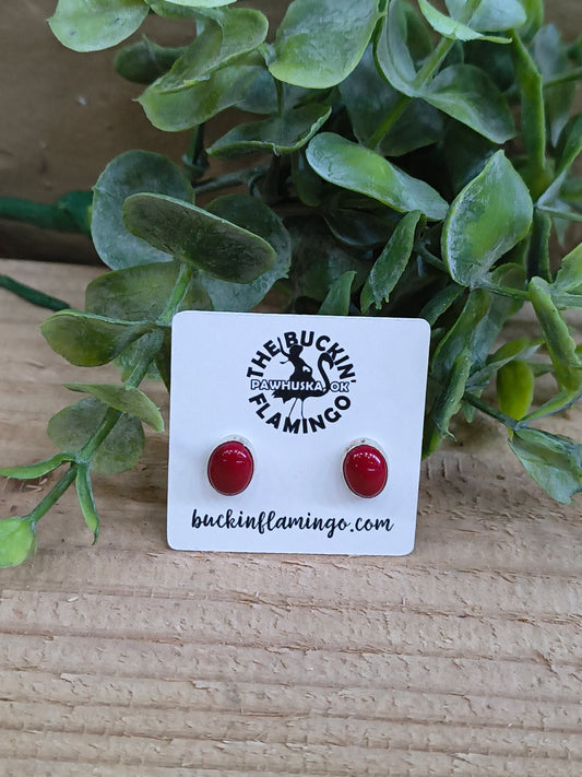 7.5 Coral Oval Post Earrings