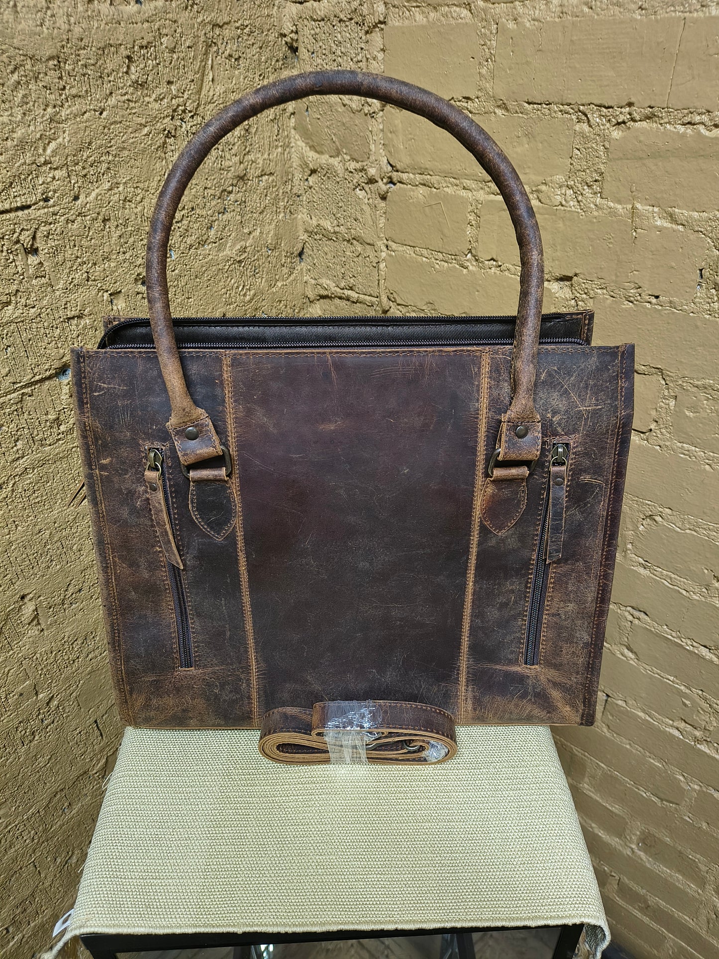 Brown Tooled Leather Large Tote Handbag w Strap