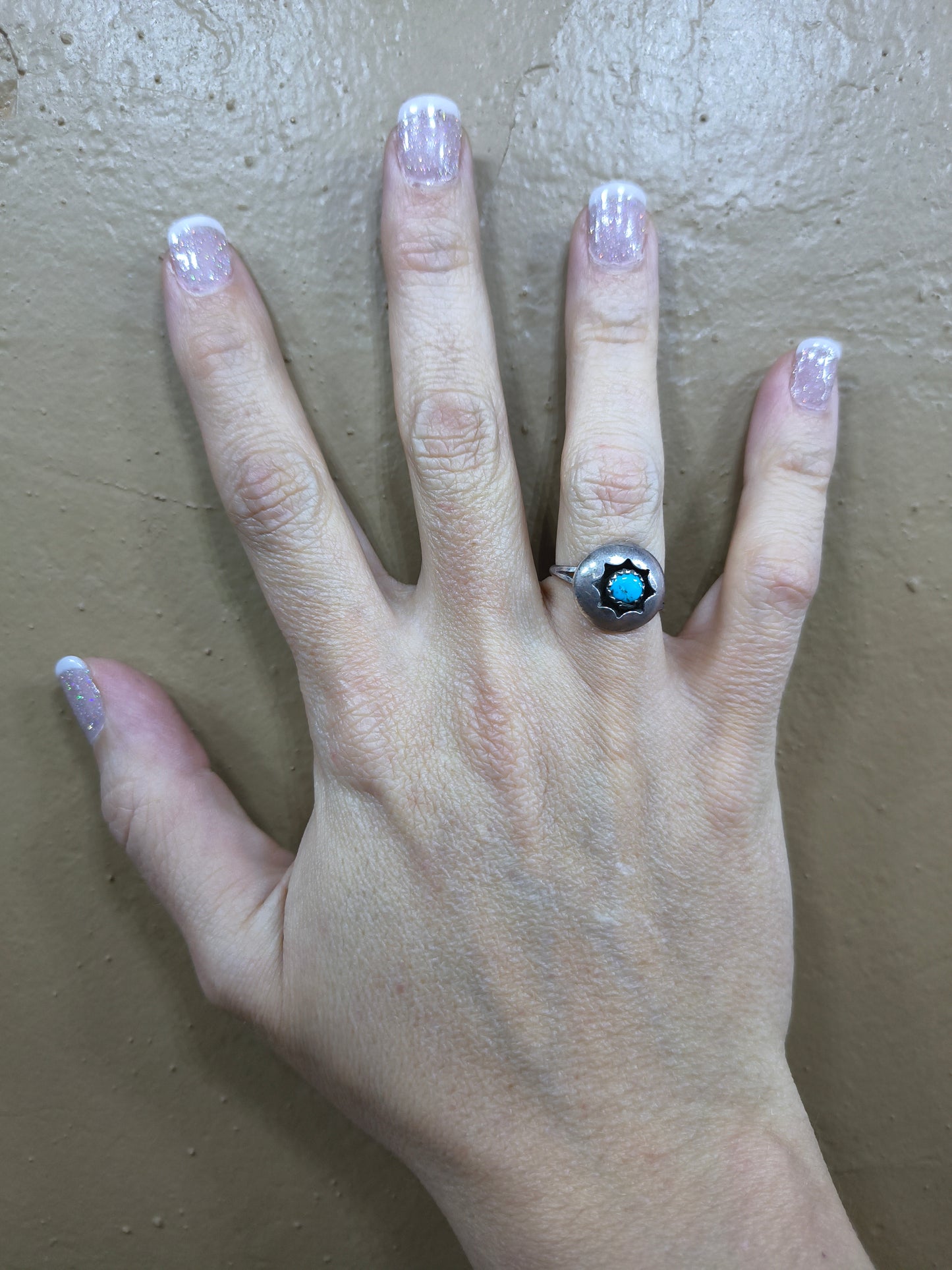 7.0 Round Shadowbox Ring