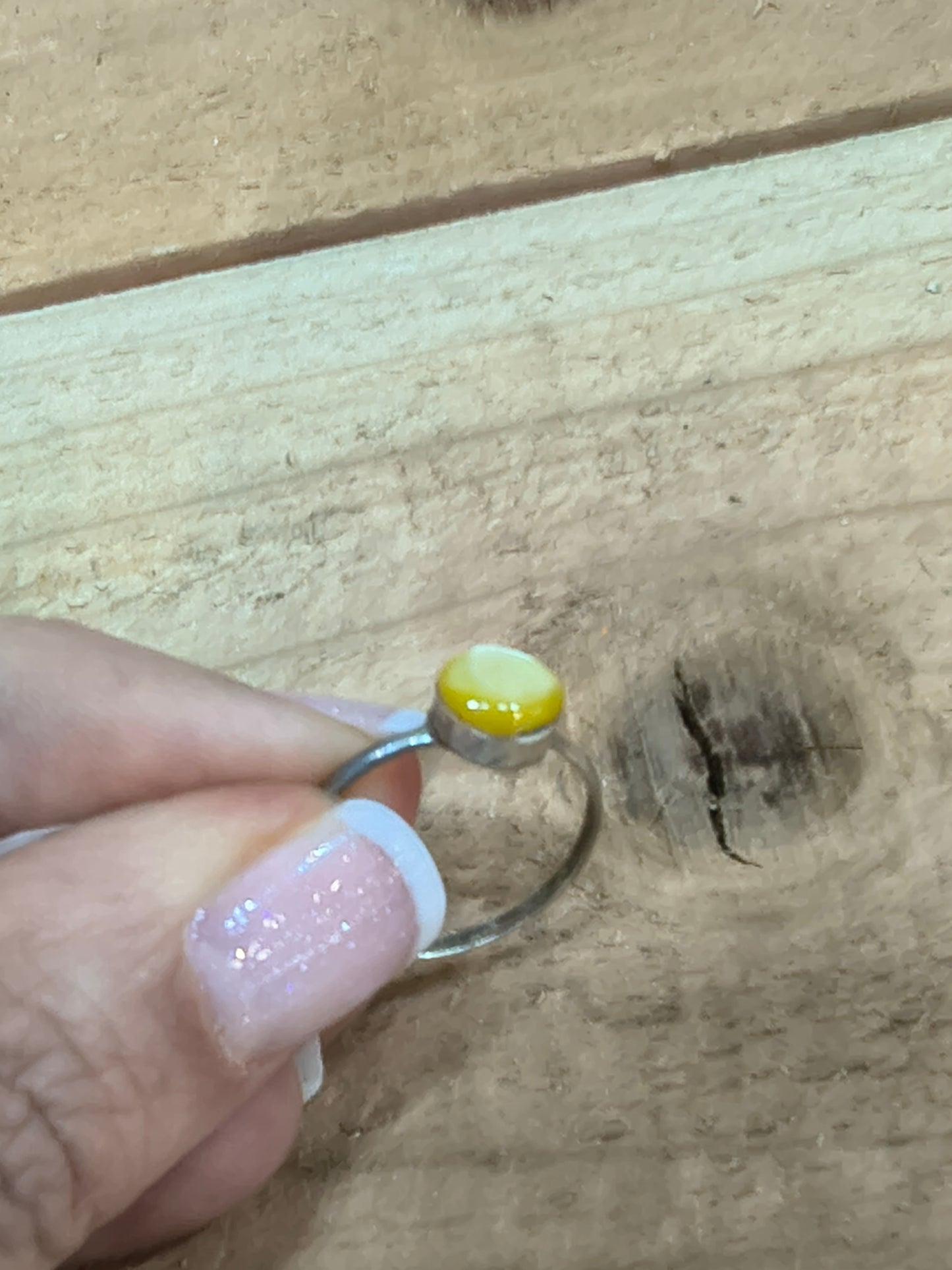 Size 7 - Round Mother of Pearl