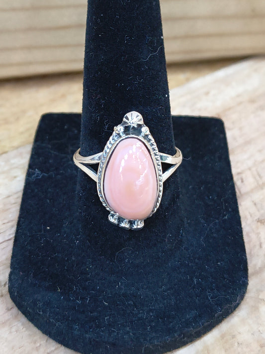 7.5 Pink Conch Shell Ring by Sharon McCarthy, Navajo