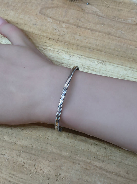 6" - 6.5"  Silver Flat Cut Edge Wire Bangle