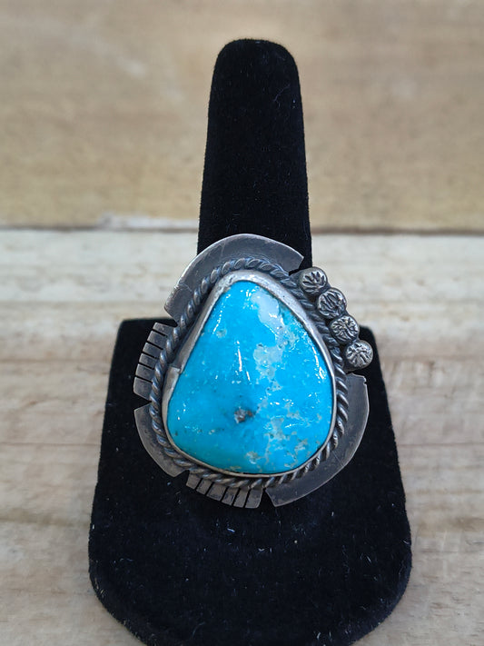 7.5 Kingman Turquoise Ring By Gilbert Nez, Navajo