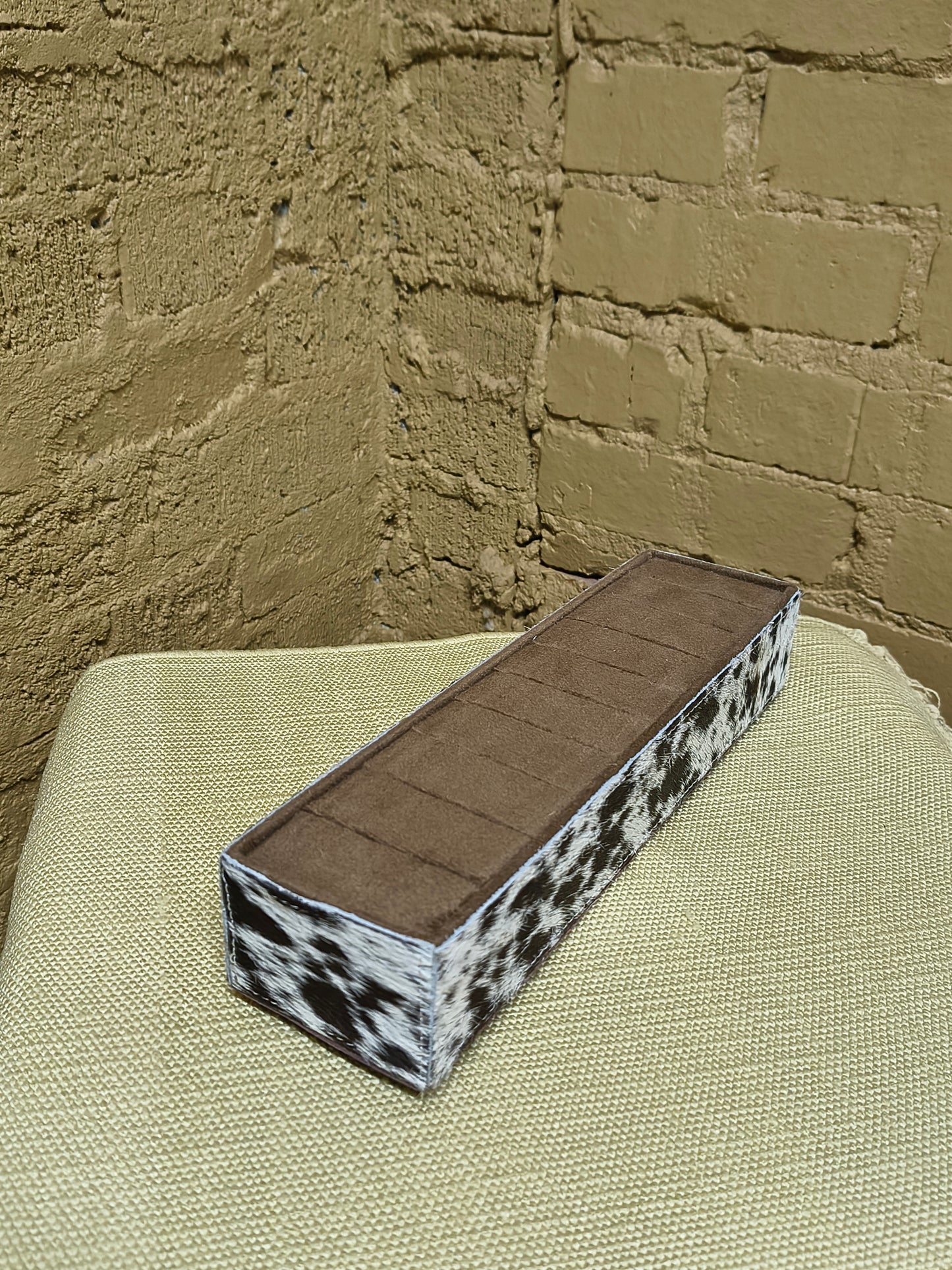 Cowhide Ring Display Box