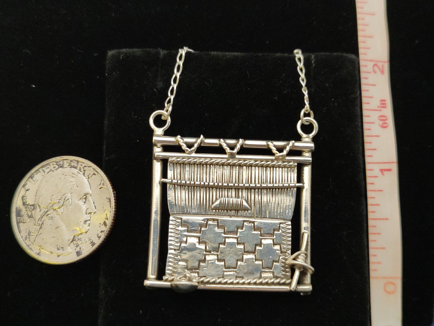 Rug Weaver 22-inch Necklace