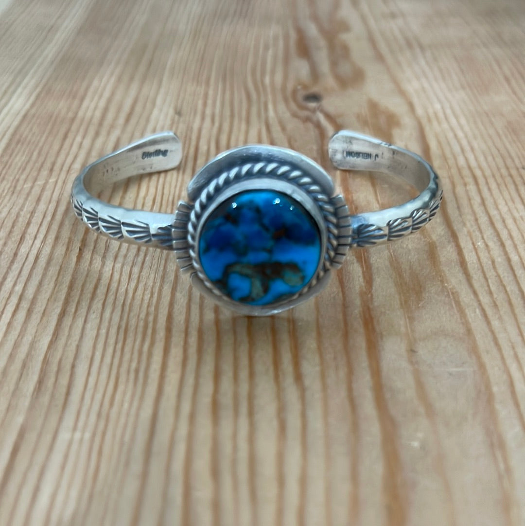 5 3/4 - 6 1/2" Circle Turquoise Bracelet