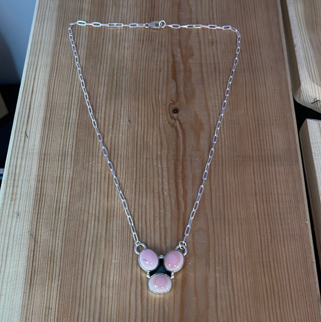 3 Oval Pink Conch Shell 19” Necklace
