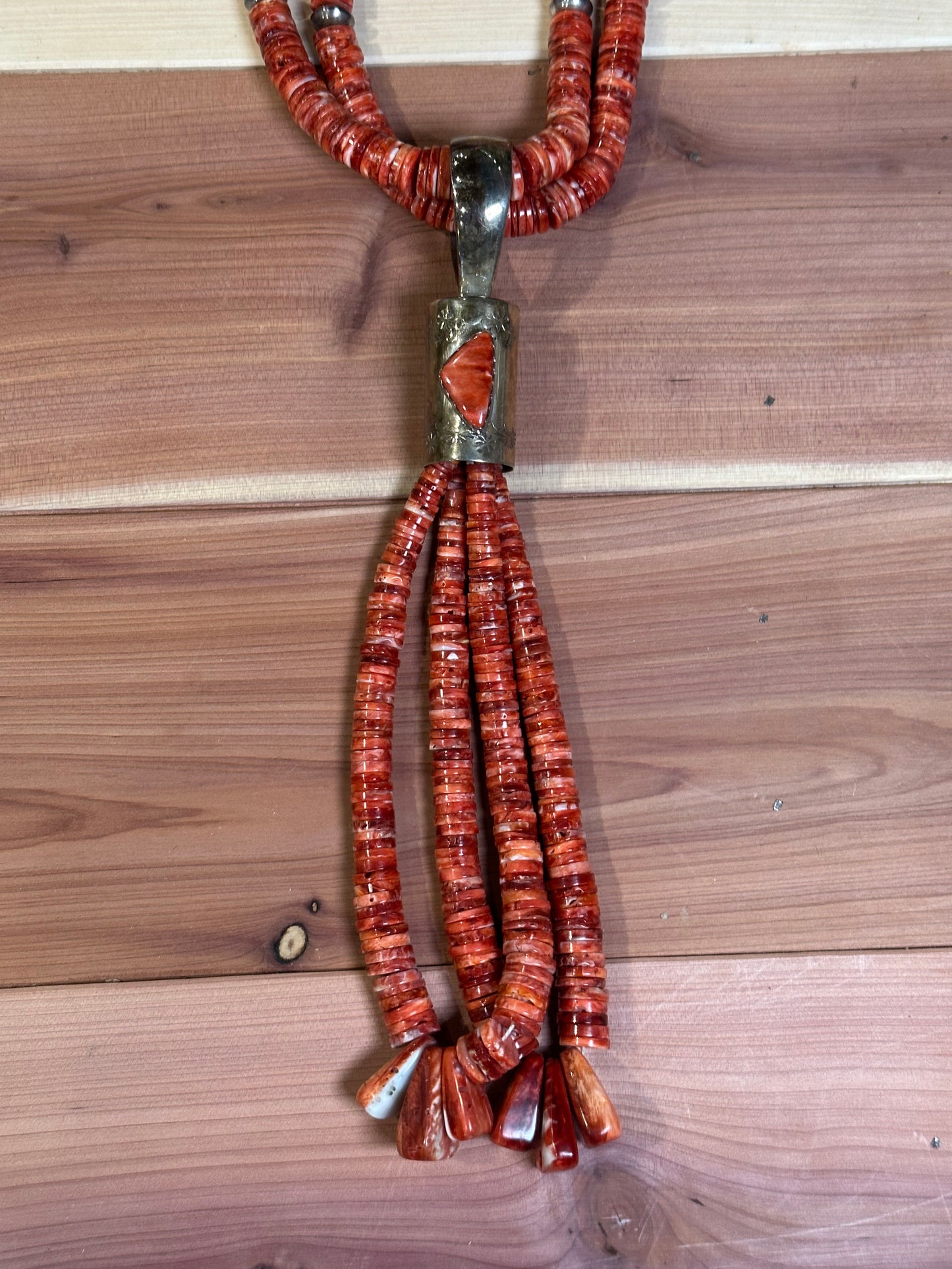 Vintage Red Spiny Oyster Shell Necklace with Jacla by Nestoria Coriz