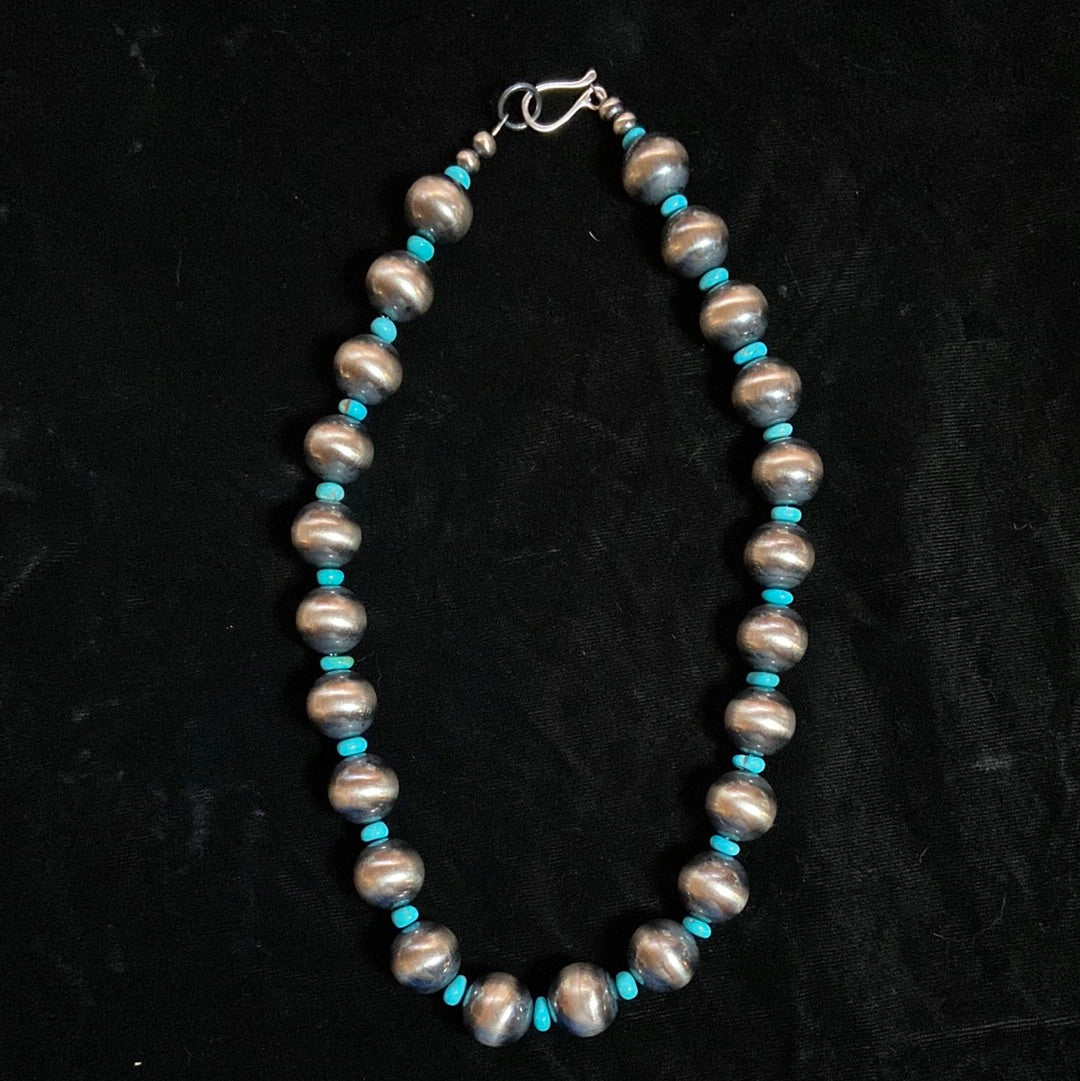 20" Navajo Pearl Necklace