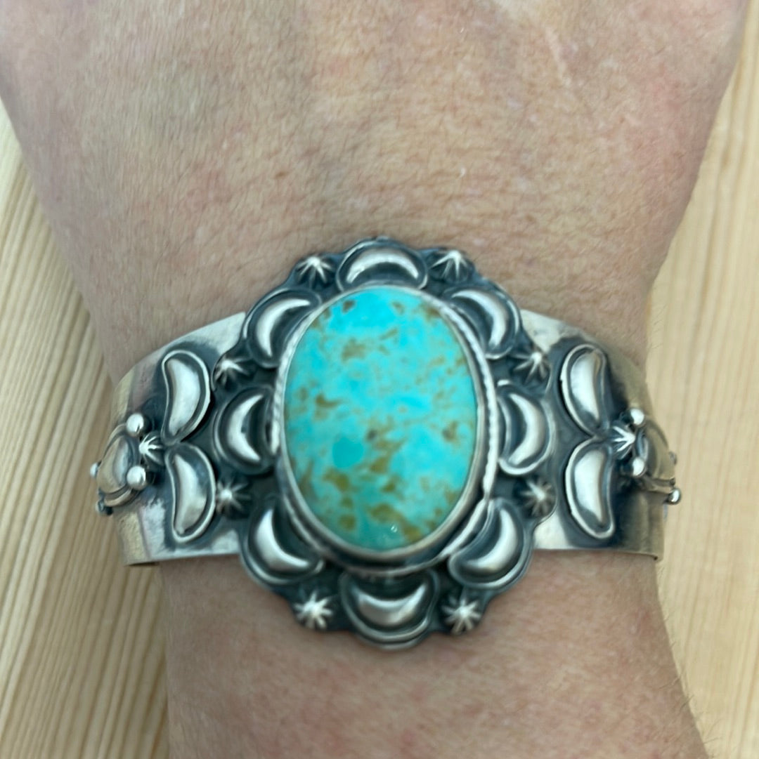 Kingman Turquoise Bracelet with Magnetic Closure