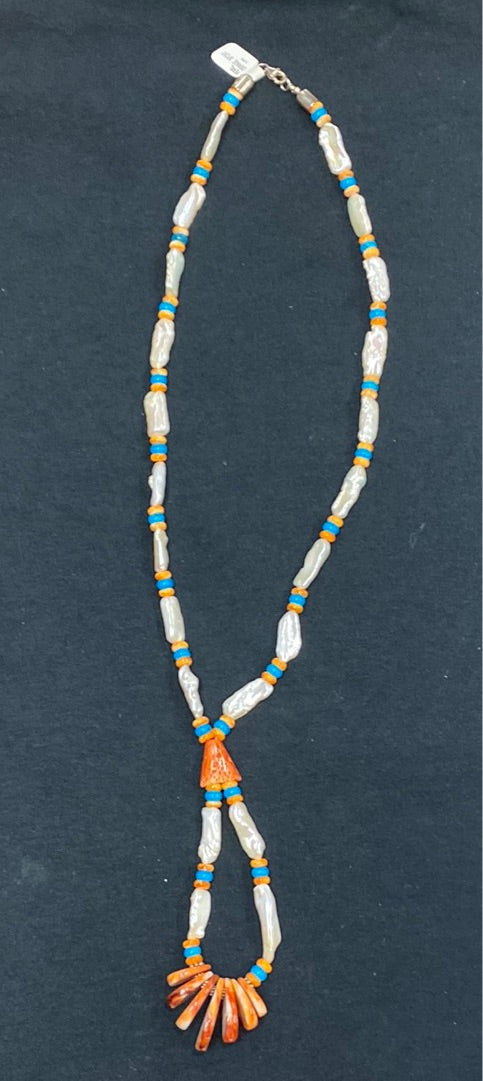Santa Domingo Mother of Pearl spiney oyster and Turquoise necklace