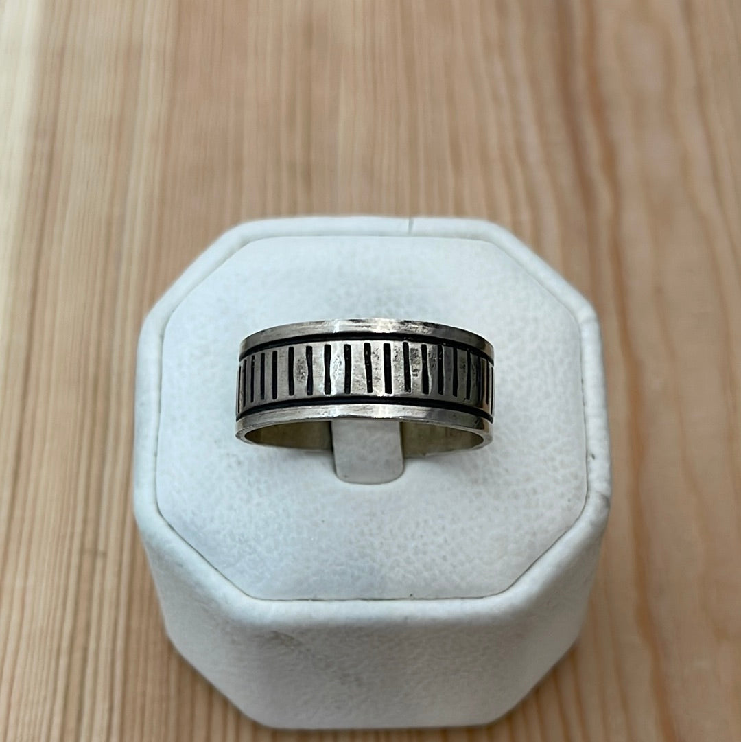 Size 13.5 - “Lines” Stamped Band Ring